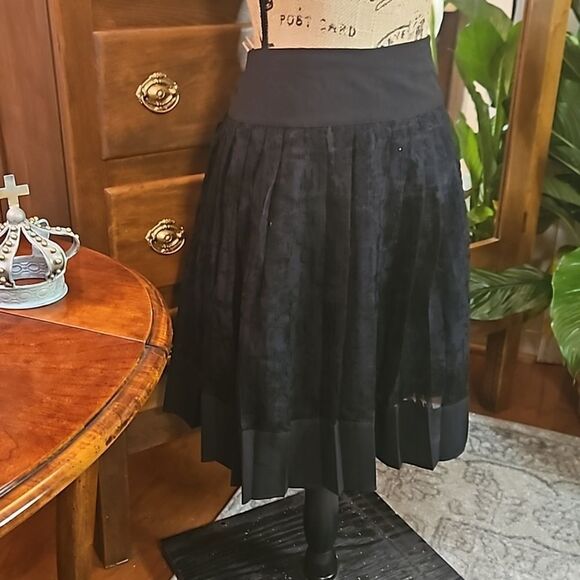 Debbie Shuchat Black lace overlay skirt size 12 - Picture 4 of 10